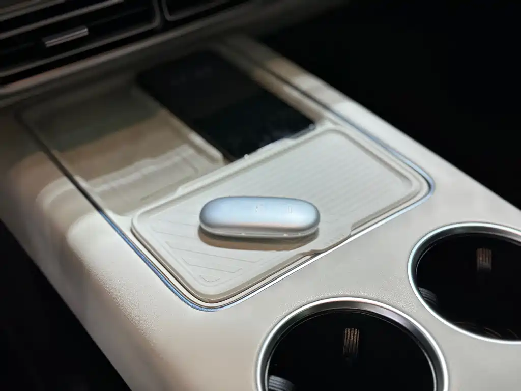 Li Auto Li MEGA — миниатюра 33