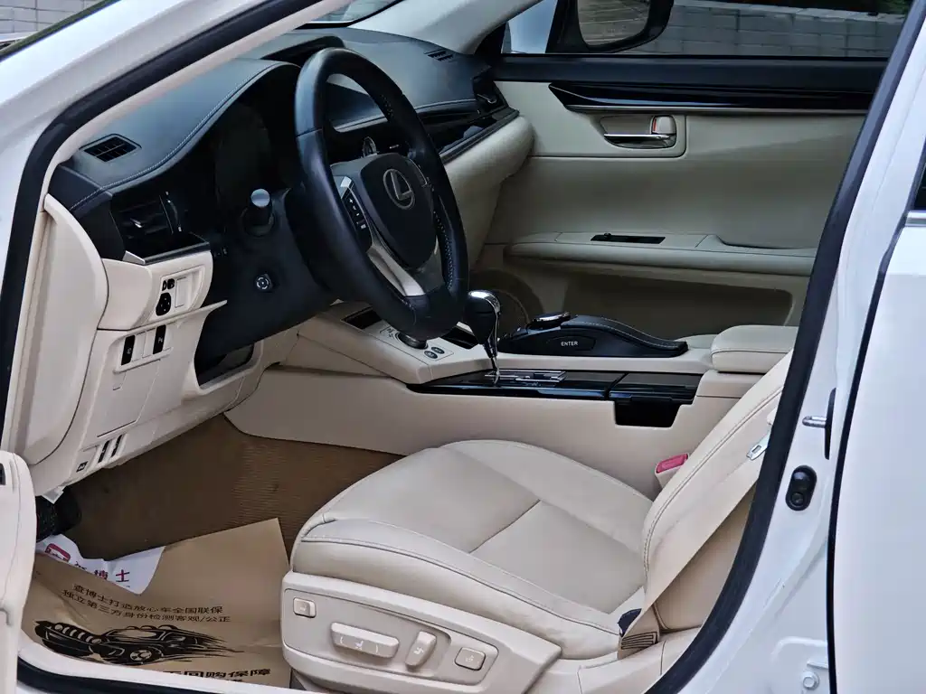 Lexus ES — миниатюра 21