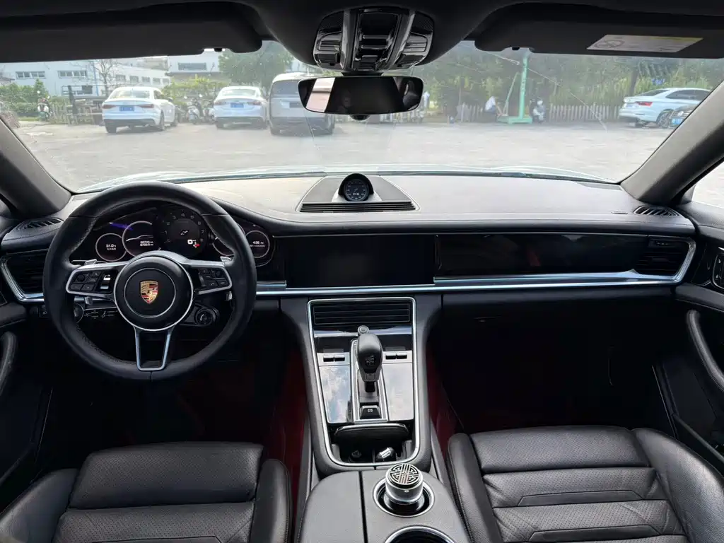 Porsche Panamera — миниатюра 6