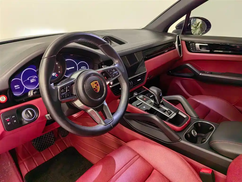 Porsche Cayenne — миниатюра 11