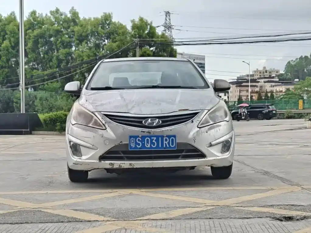 Hyundai Verna — миниатюра 2