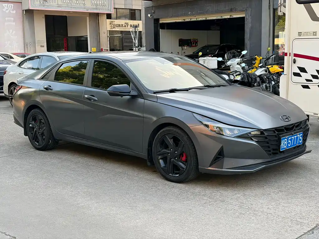 Hyundai Elantra — миниатюра 3