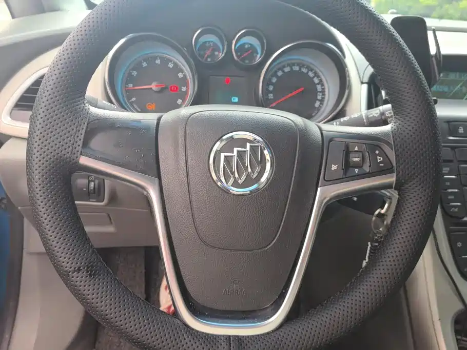 Buick Excelle — миниатюра 15