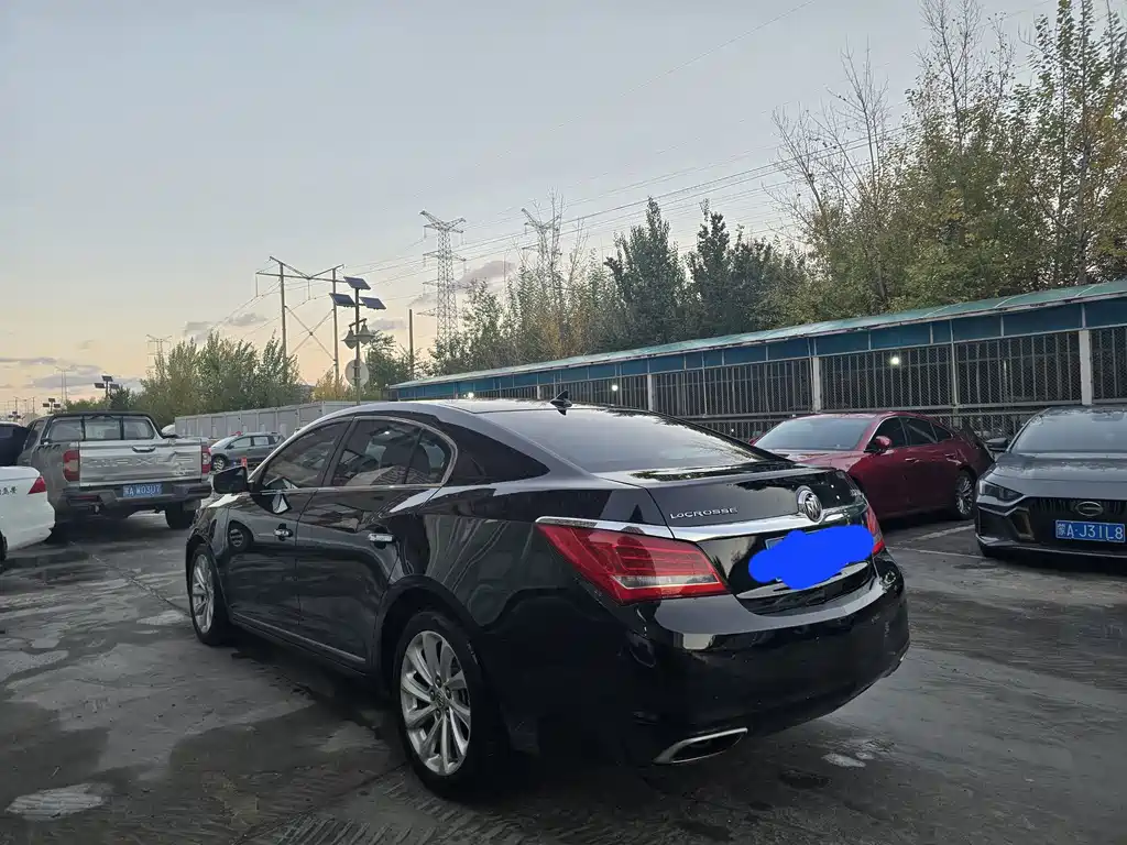 Buick LaCrosse — миниатюра 6