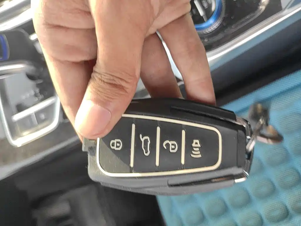 Geely Jia Ji New Energy — миниатюра 9
