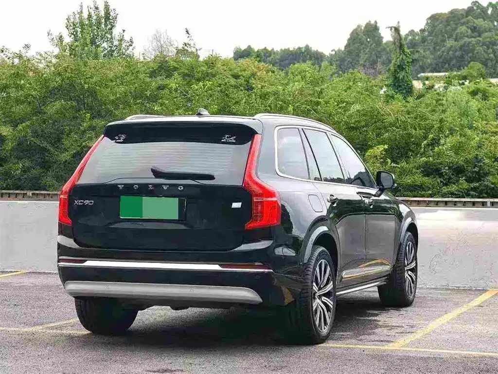 Volvo XC90 PHEV — миниатюра 9