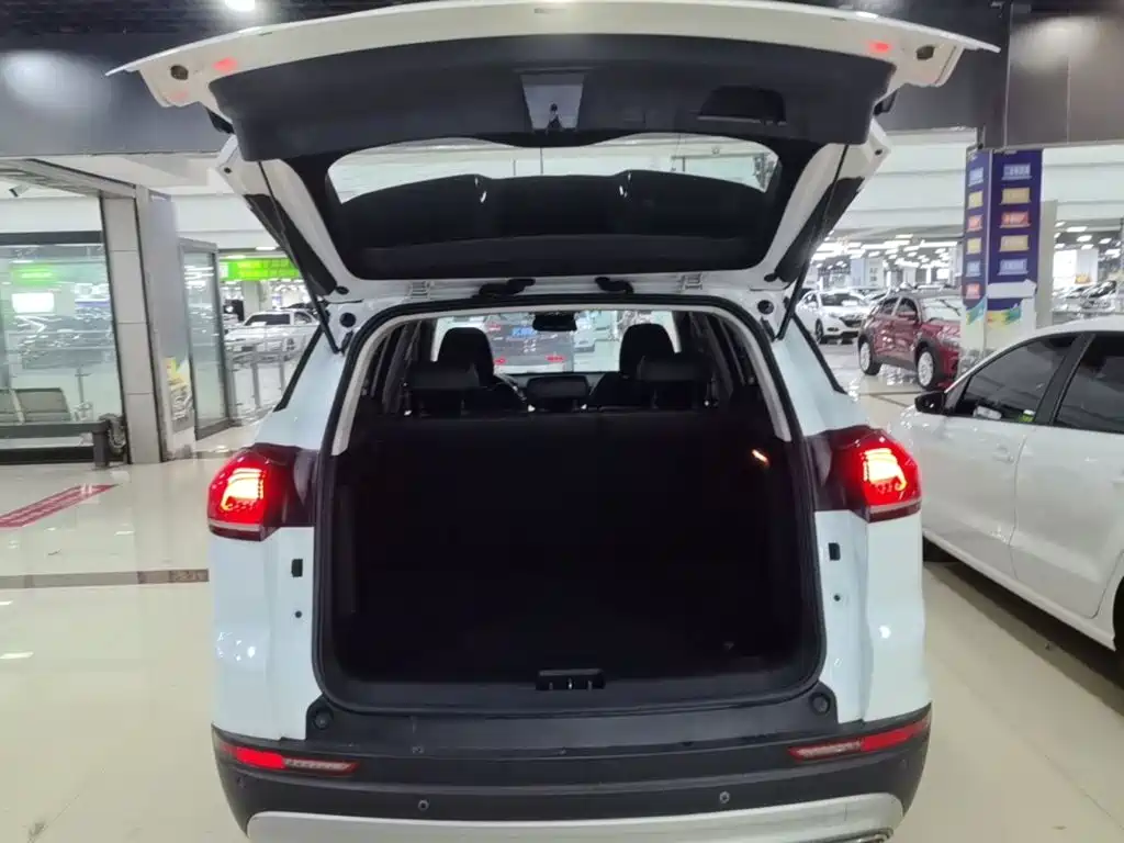 Geely Boyue — миниатюра 19