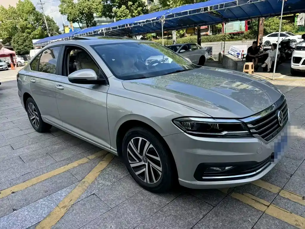 Volkswagen Lavida — миниатюра 3