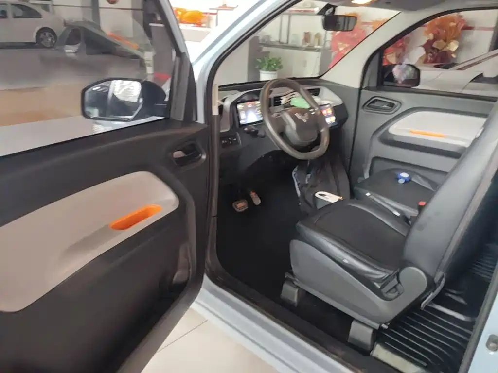 Wuling MINIEV — миниатюра 16