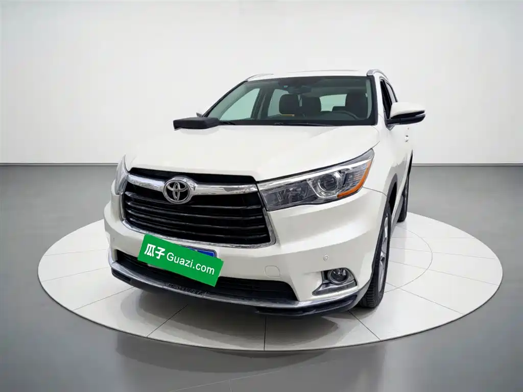 Toyota Highlander 2017 2.0T Luxury 7 мест