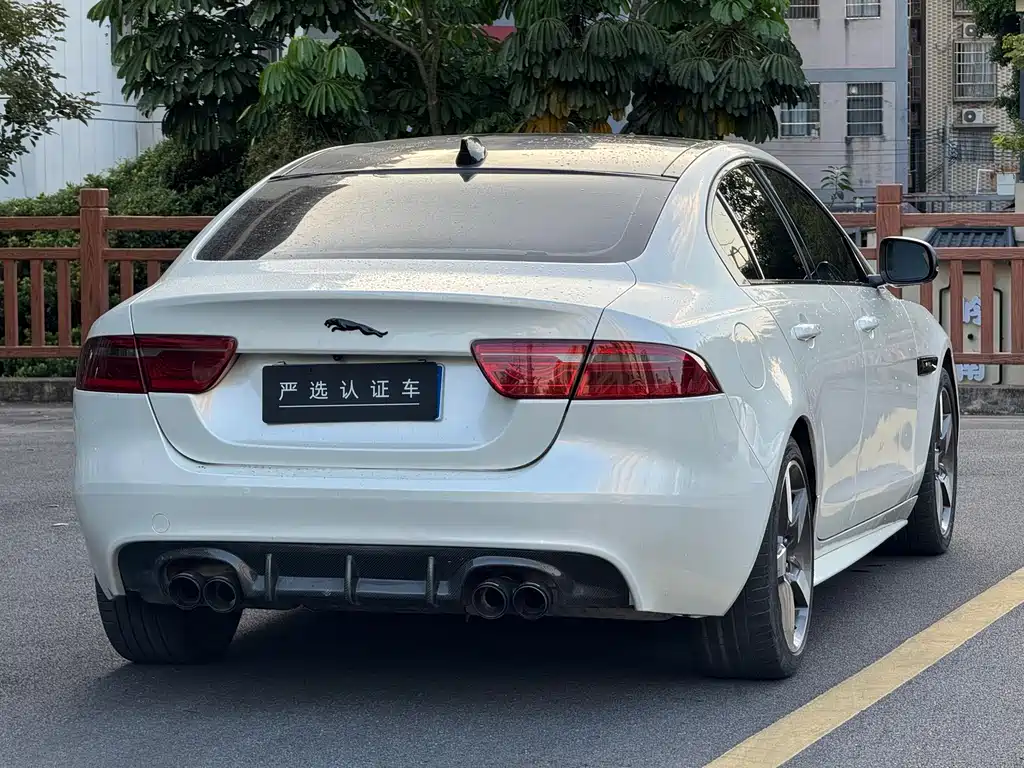 Jaguar XE — миниатюра 6