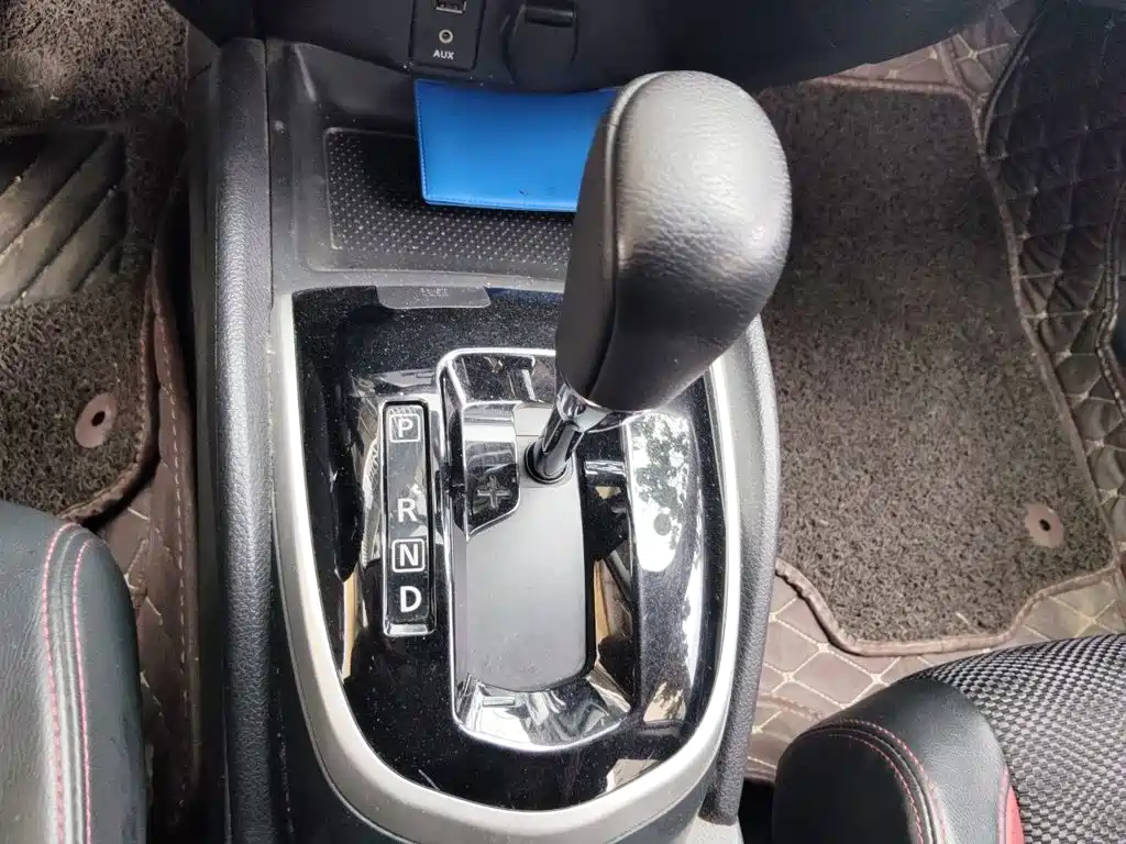 Nissan Qashqai — миниатюра 15