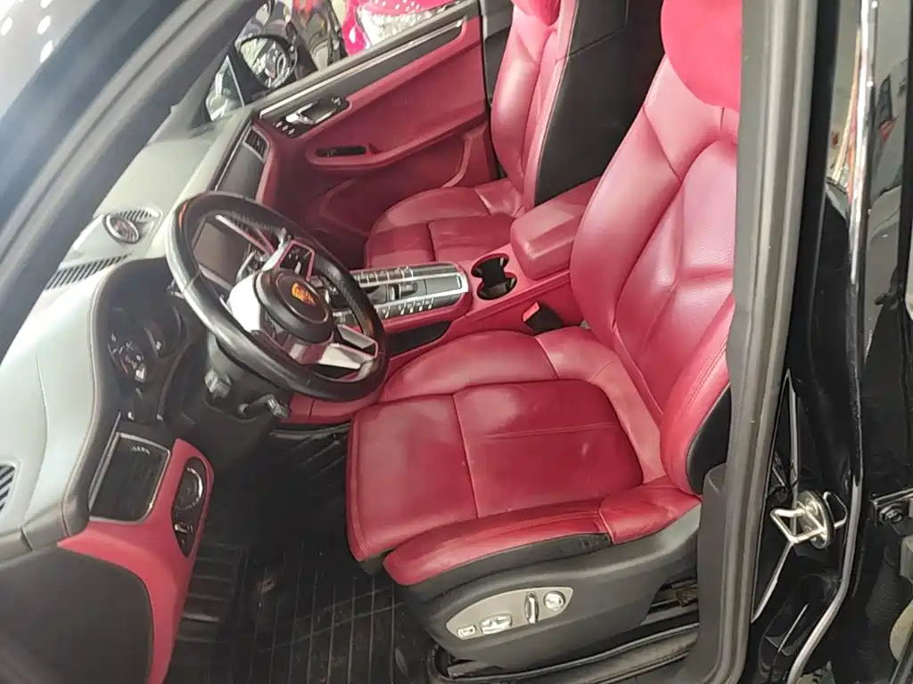 Porsche Macan — миниатюра 15