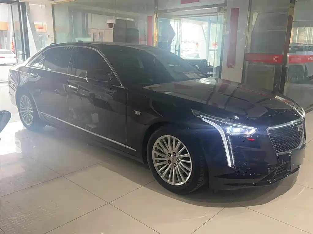 CADILLAC CT6