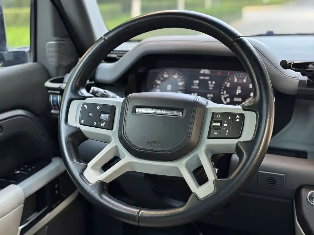 Land Rover Land Rover Defender 2023 110 3.0T P400 X-DYNAMIC HSE