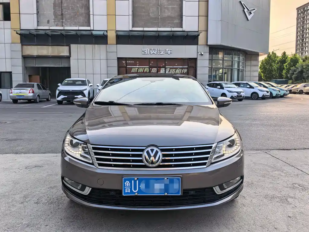 Volkswagen FAW - Passat CC CC 2013 2.0TSI Luxury