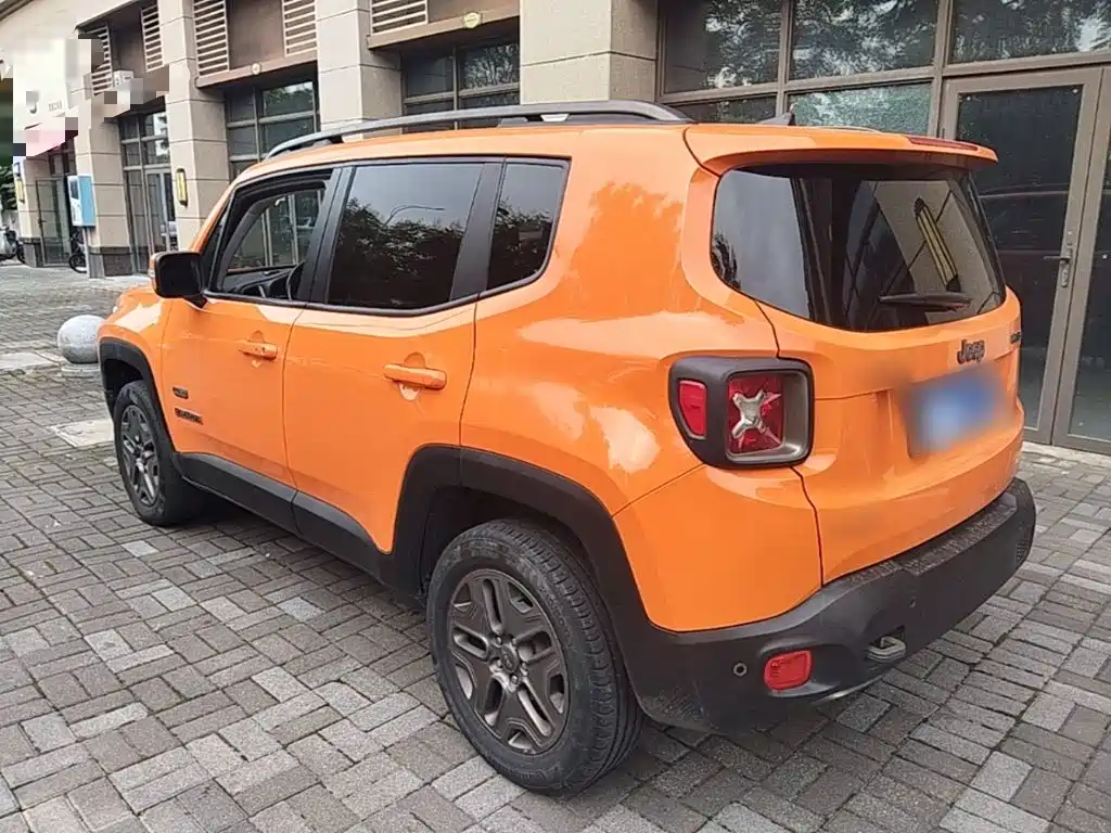 Jeep Renegade — миниатюра 5