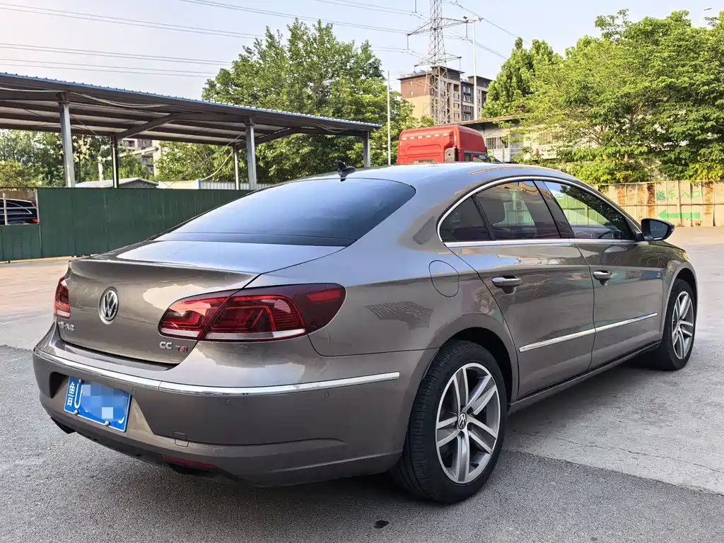 Volkswagen FAW - Passat CC CC 2013 2.0TSI Luxury