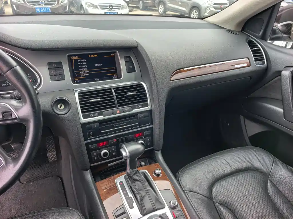 Audi Q7 — миниатюра 15