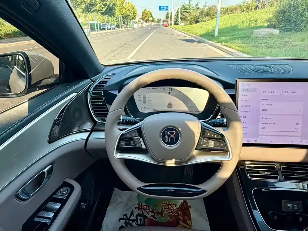 BYD Han — миниатюра 7
