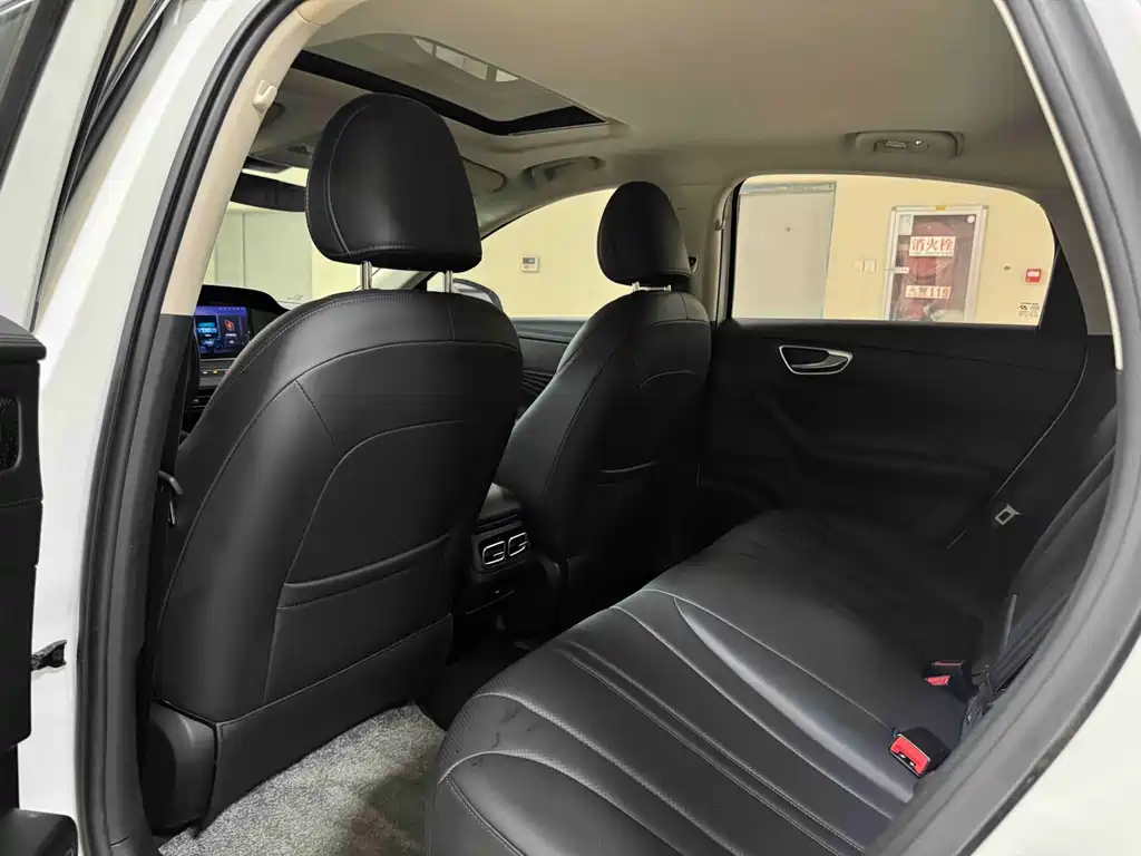 Roewe D7 — миниатюра 6