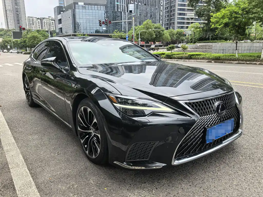 Lexus LS 2021 500h Executive