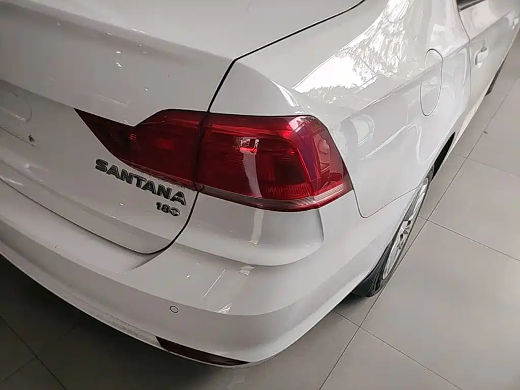 Volkswagen Santana — миниатюра 8