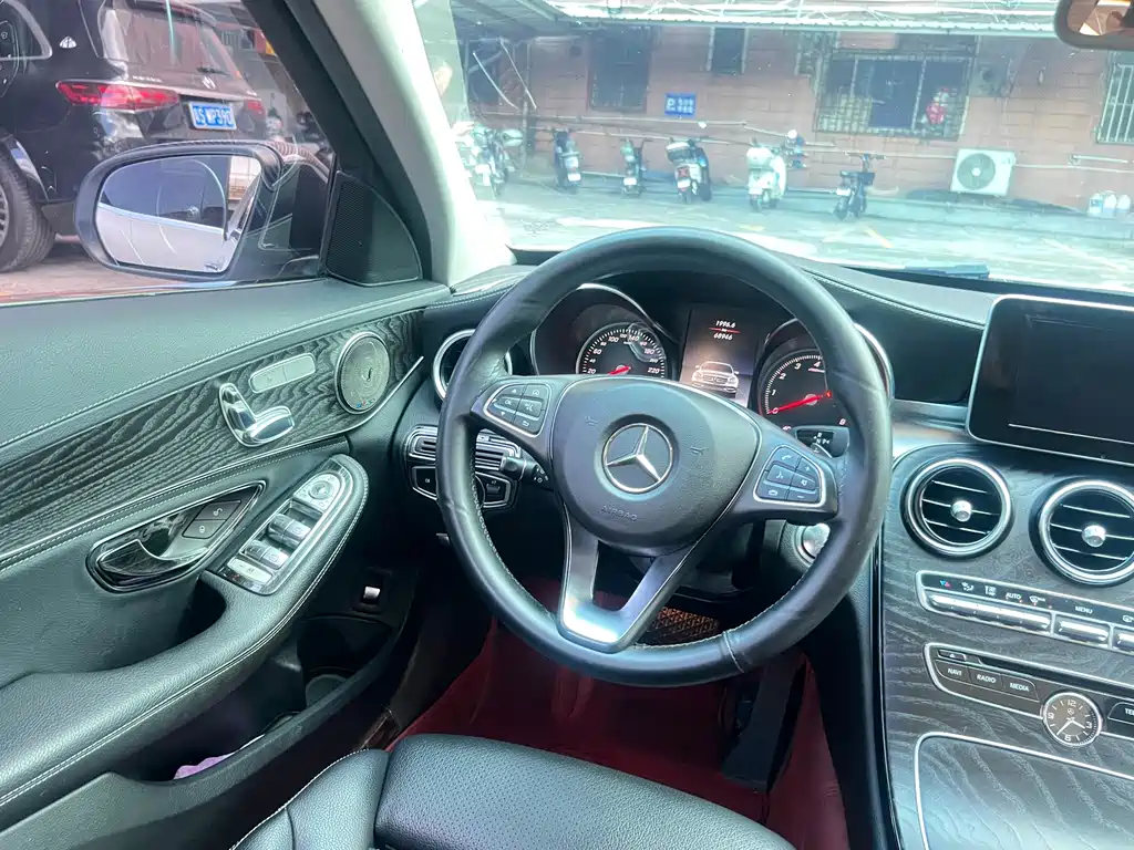 Mercedes-Benz C-Class — миниатюра 18