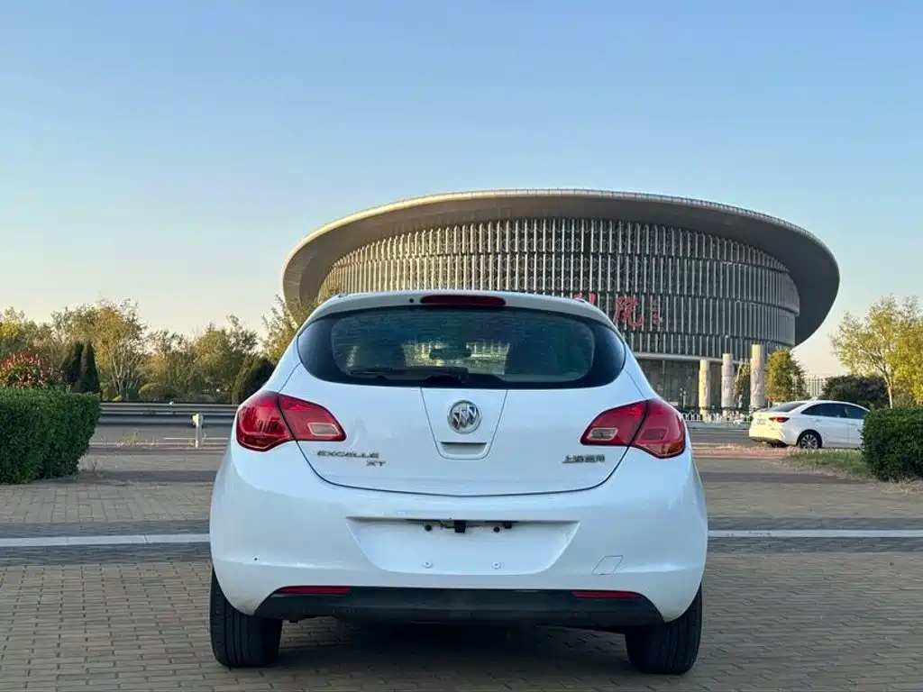 Buick Excelle — миниатюра 5