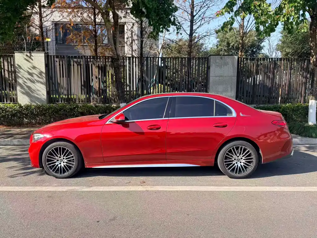Mercedes-Benz C-Class — миниатюра 3