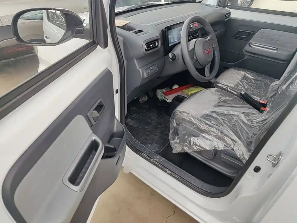 Wuling Zhiguang EV — миниатюра 16