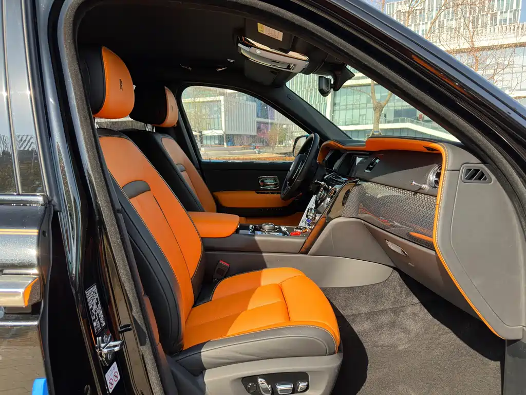 ROLLS-ROYCE CULLINAN