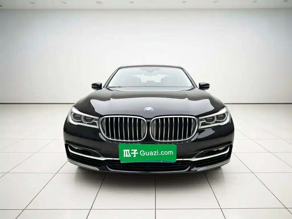 BMW 7 Series — миниатюра 2