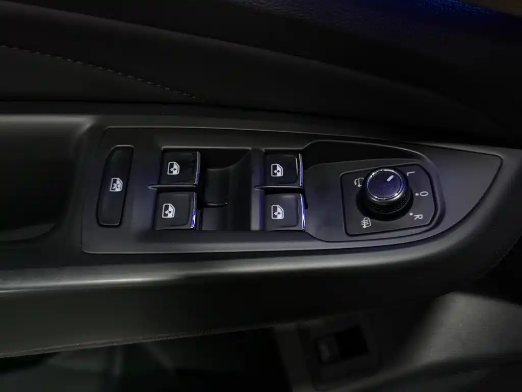 Volkswagen Passat — миниатюра 9