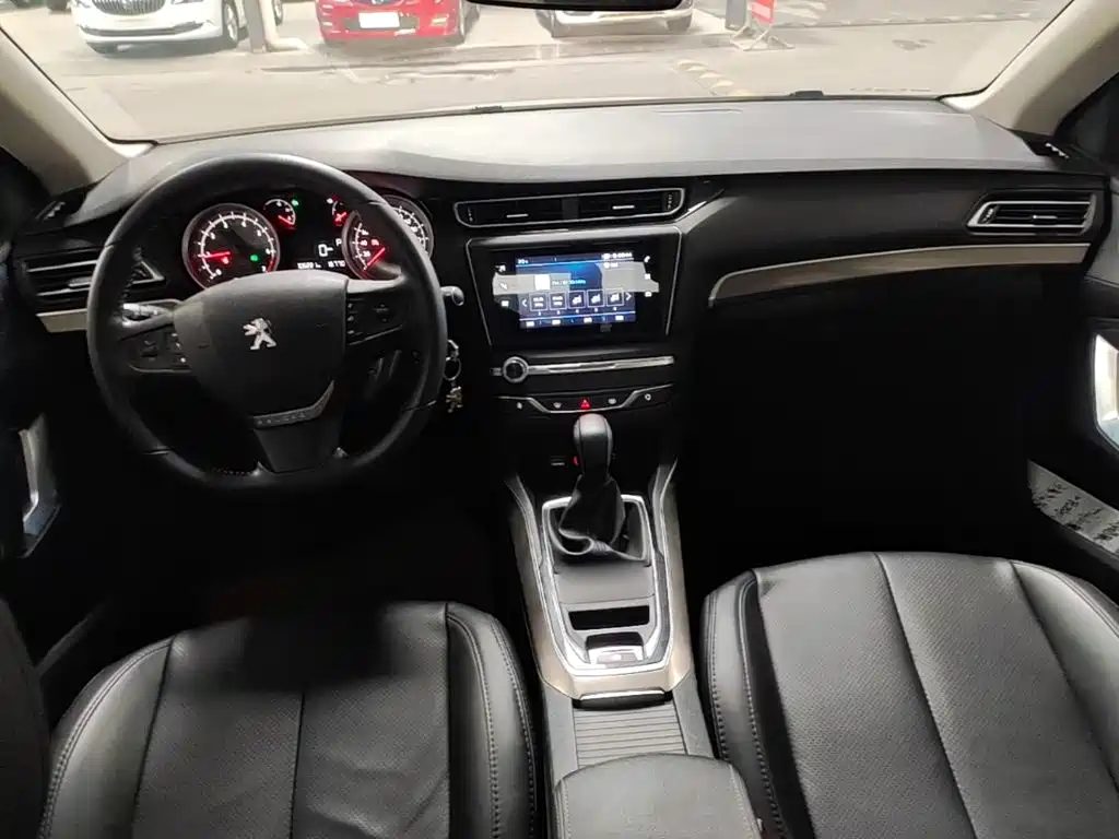 Peugeot 408 — миниатюра 10