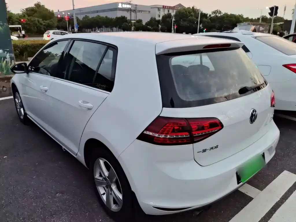Volkswagen Golf — миниатюра 5