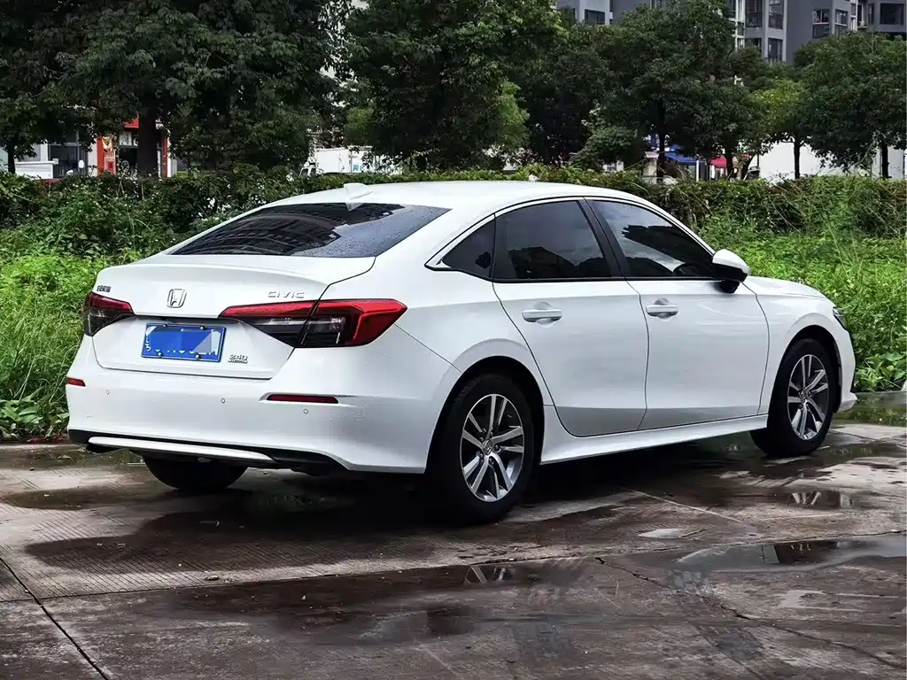 Honda Civic — миниатюра 12