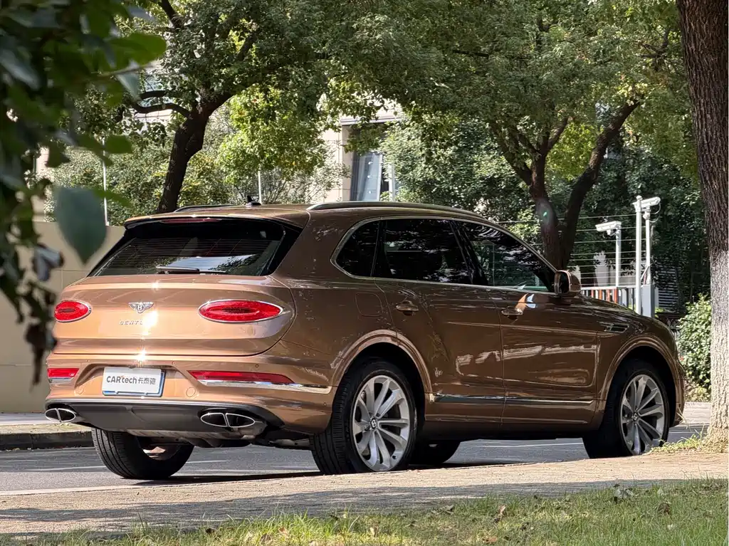 Bentley Bentayga — миниатюра 5