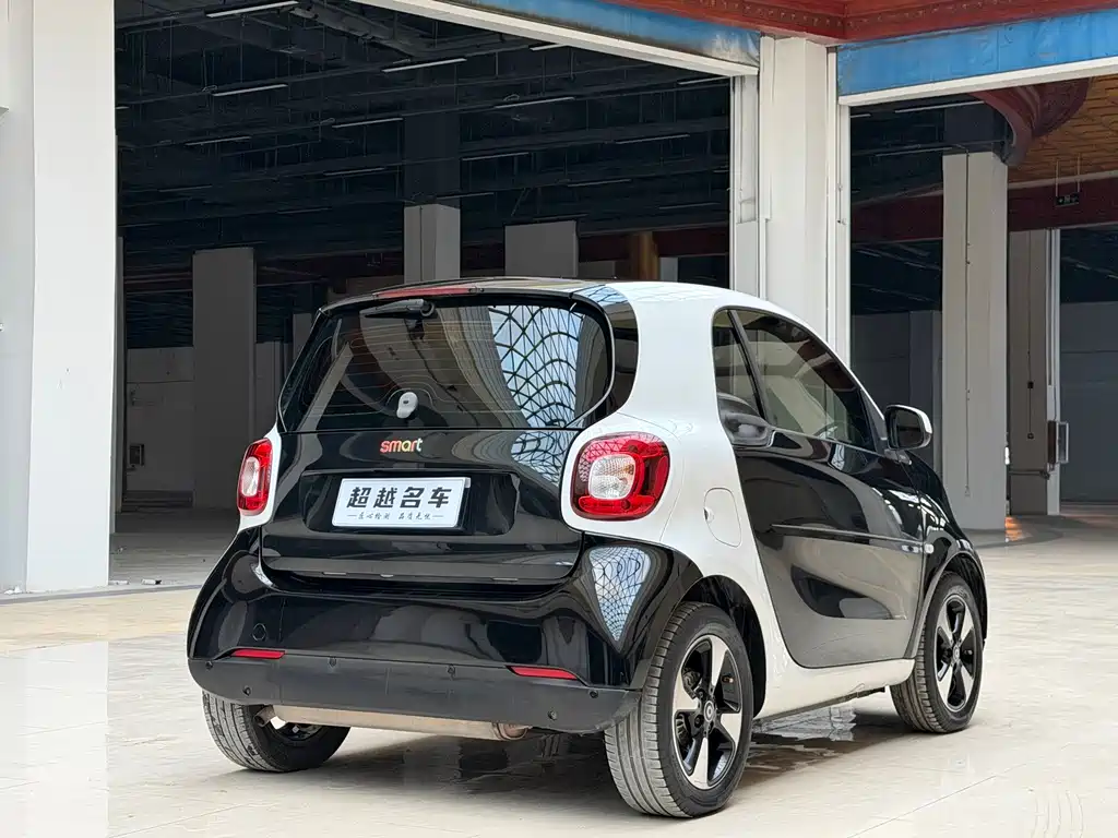 smart Smart Fortwo — миниатюра 7