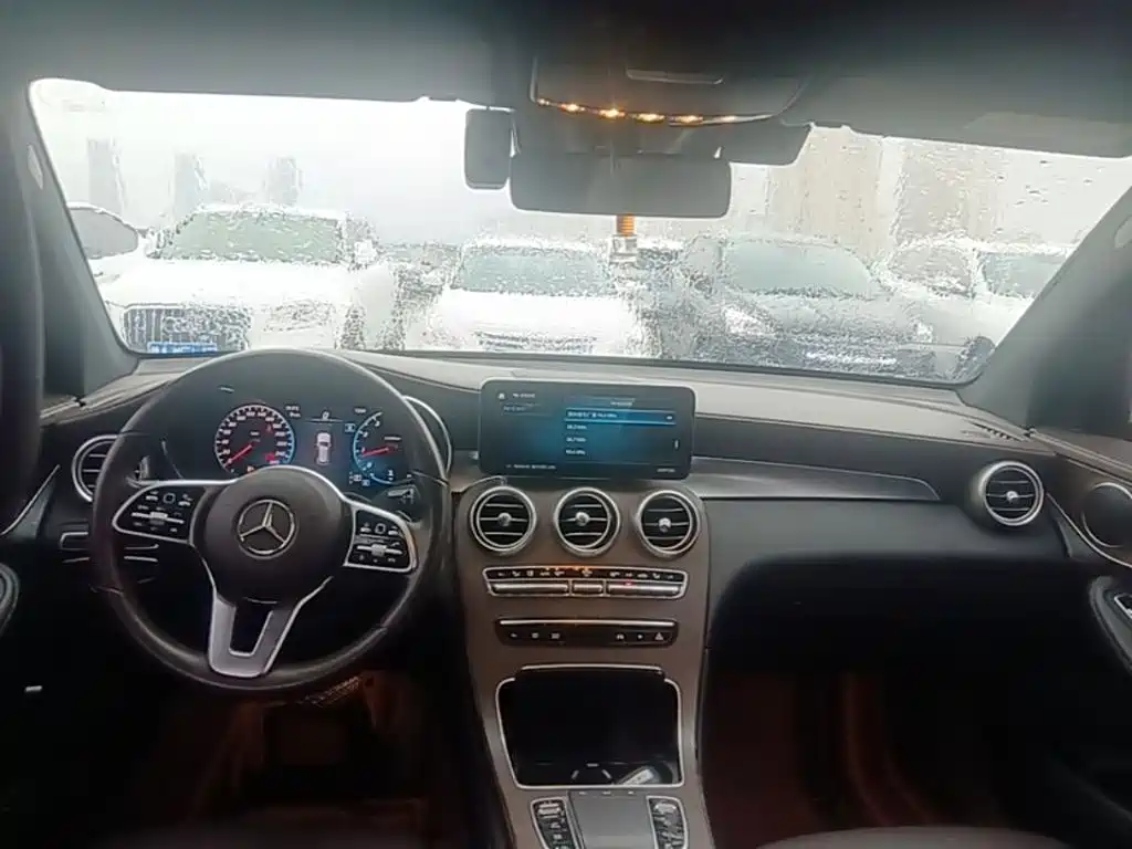 Mercedes-Benz GLC — миниатюра 10