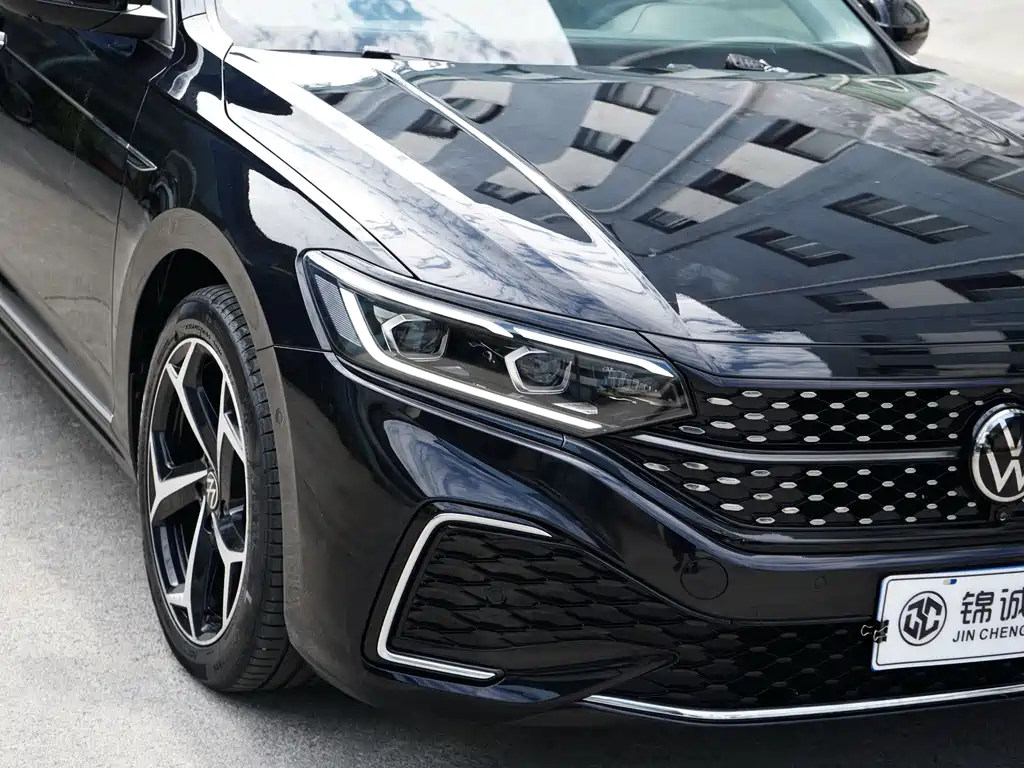 Volkswagen Passat — миниатюра 13
