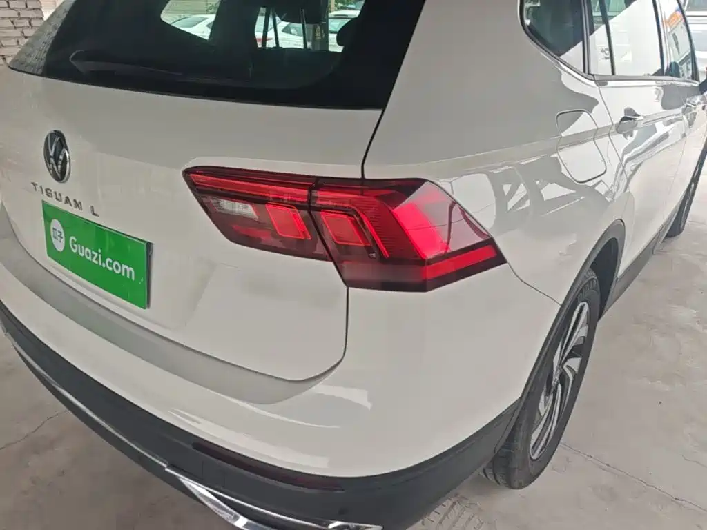 Volkswagen Tiguan L — миниатюра 8
