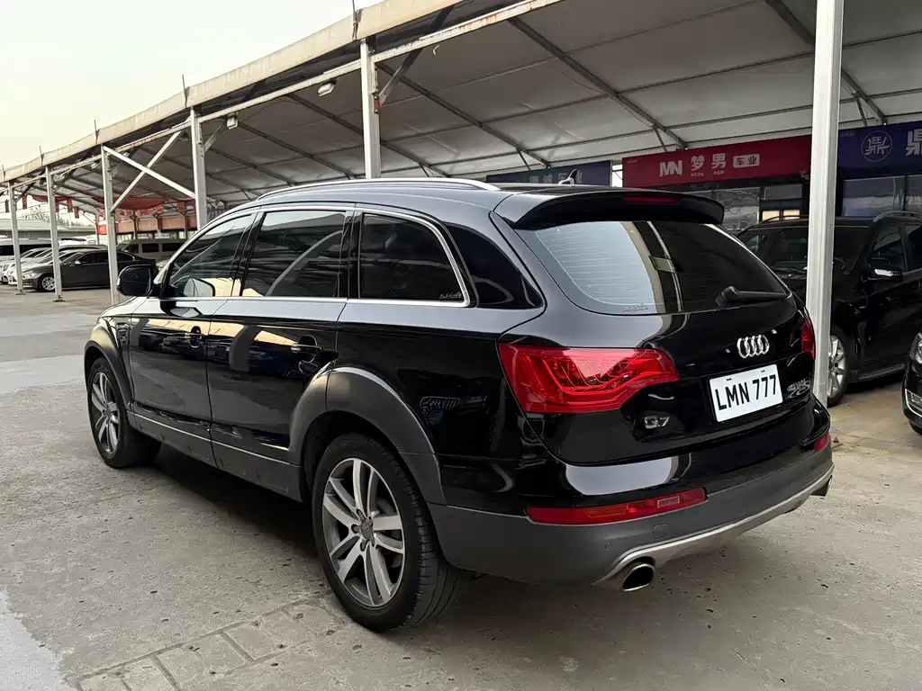 Audi Q7 — миниатюра 6