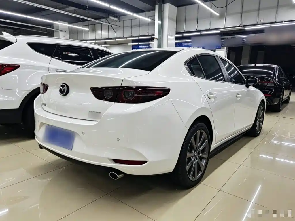 Mazda 3 Axela — миниатюра 7