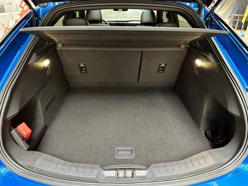 Ford Evos — миниатюра 8