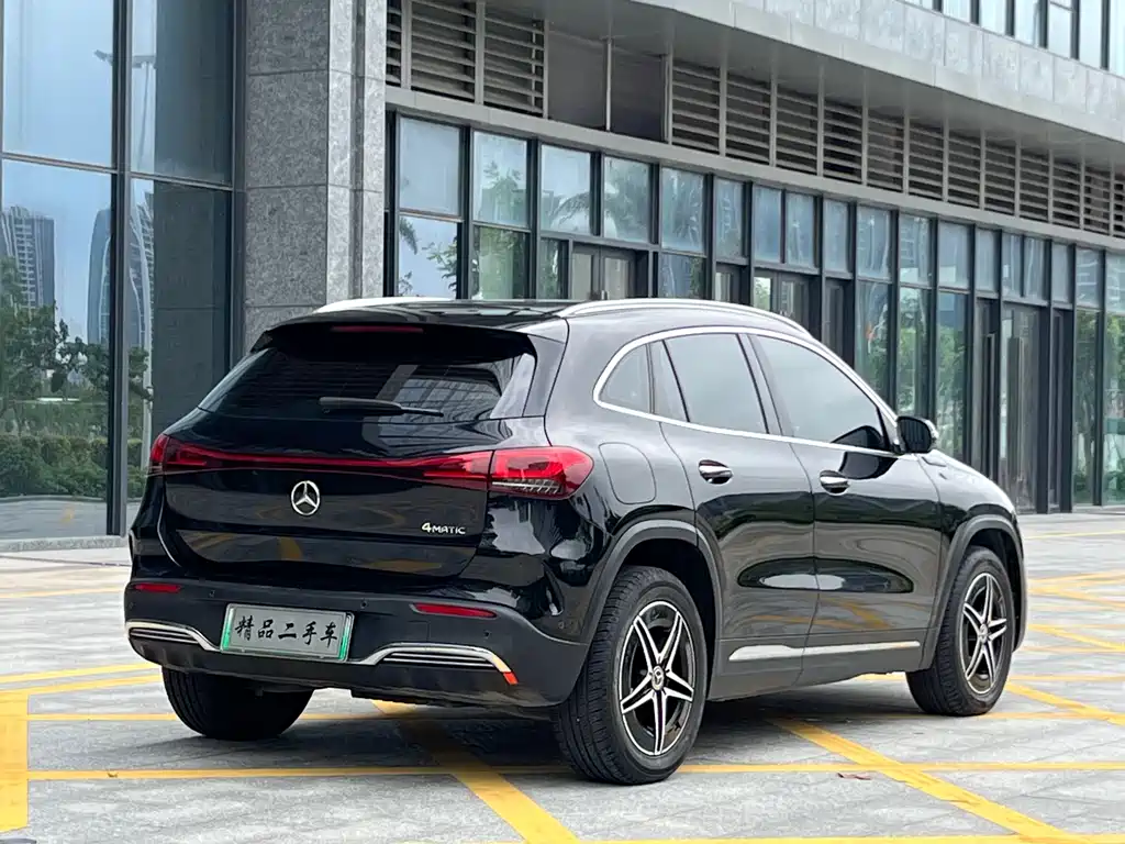 Mercedes-Benz EQA 2022 EQA 300 4MATIC