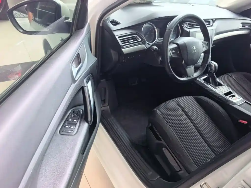 Peugeot 408 — миниатюра 16