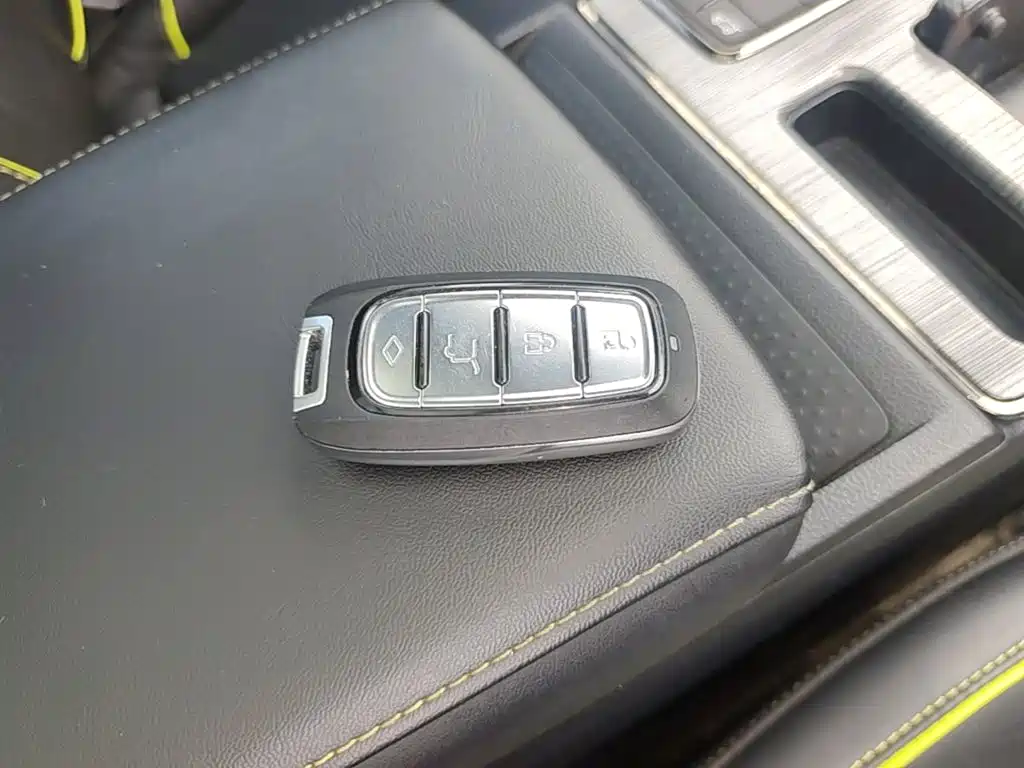 Roewe RX5 — миниатюра 9