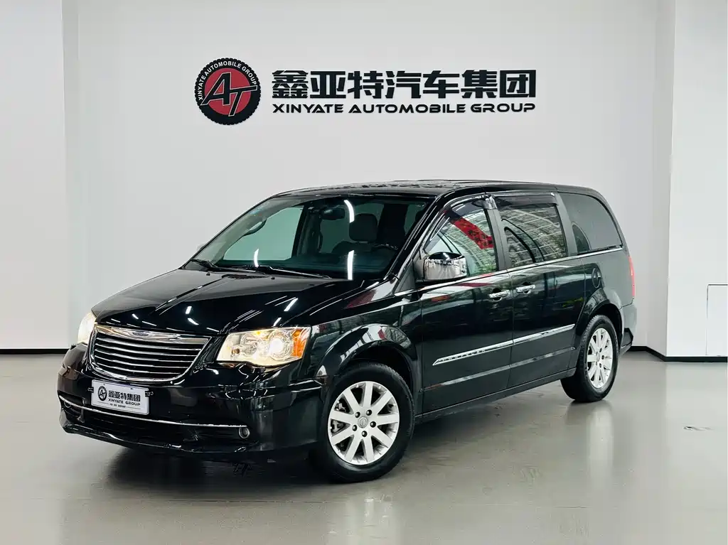 Chrysler Grand Voyager (Import) — миниатюра 2