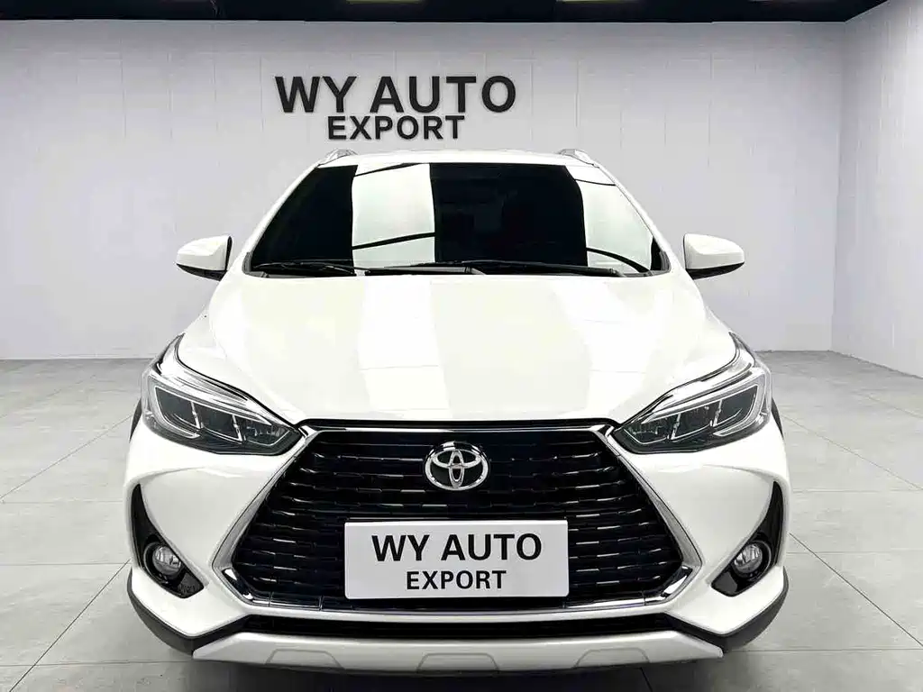 Toyota Yaris L — миниатюра 2